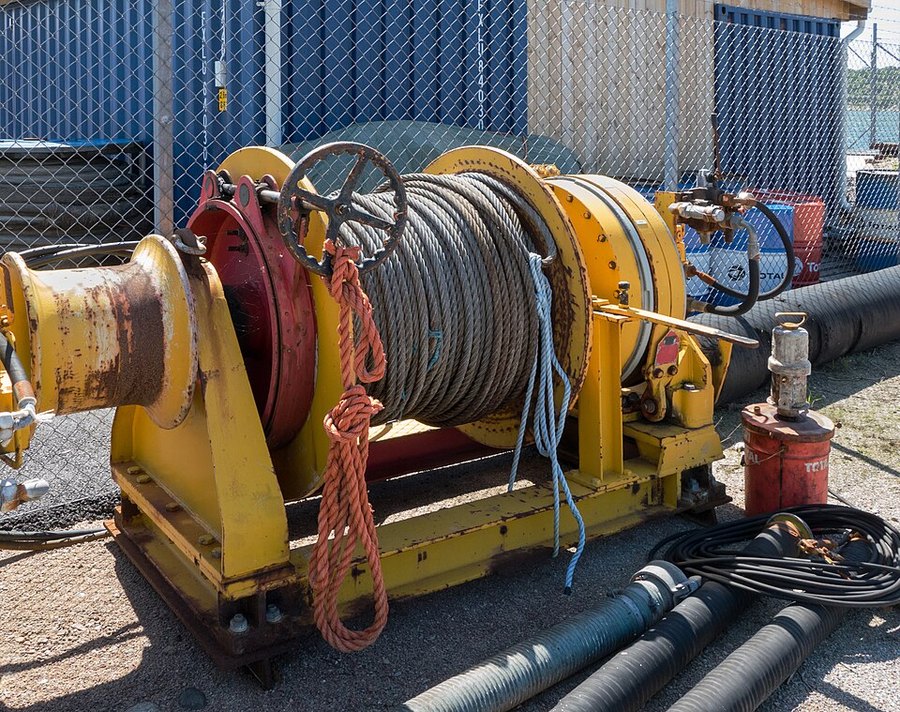 Mechanical Cable Pulling Motorized Winch (5 Ton Pulling Force)
