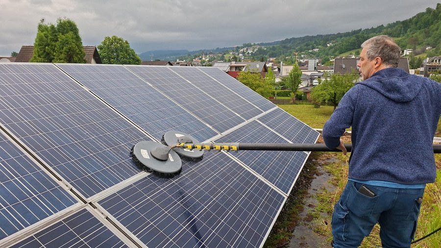 Solar Panel Anti-Dust Automatic Robotic Cleaning System